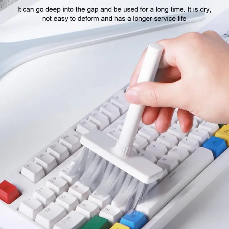 Cleaning brush