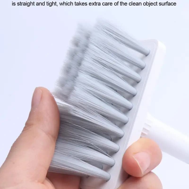 Cleaning brush